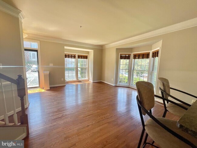 Building Photo - 3550 Tabard Ln