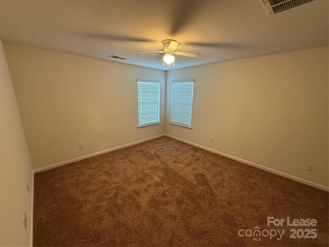 Building Photo - 9010 Harwood Knoll Dr