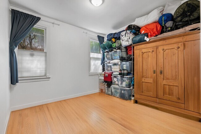 Building Photo - Beautiful Home in the Desirable Bel Arbor Community!