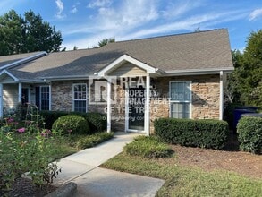 Building Photo - 3389 Hyde Place Cir