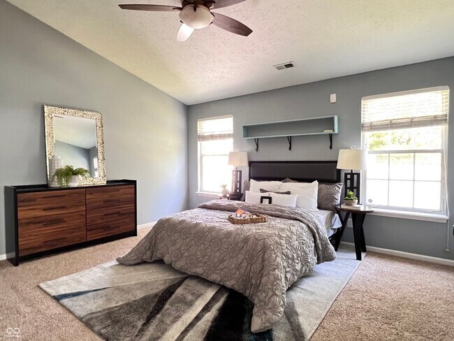 Building Photo - 10779 Park Vista Ct