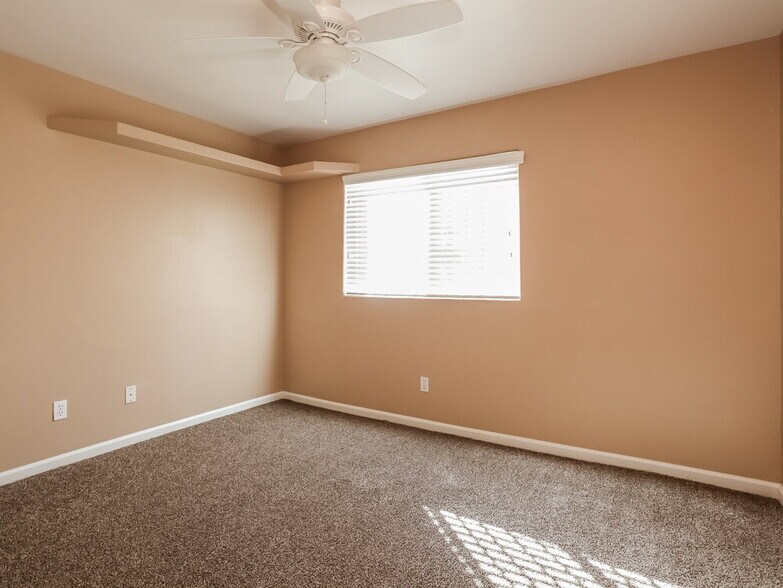 Building Photo - 1430 Broad Arrow Dr