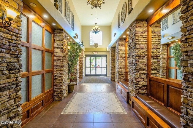 Building Photo - 5450 E Deer Valley Dr