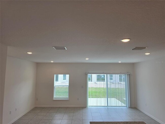 Building Photo - 3600 Smt Vw Wy