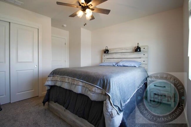 Building Photo - Modern New Build 4Bd/4Ba Papillion (photos staged for effect)