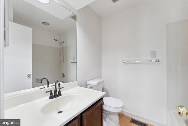 Building Photo - 10628 Tuppence Ct