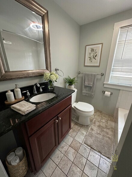 Building Photo - 27 McKenn St