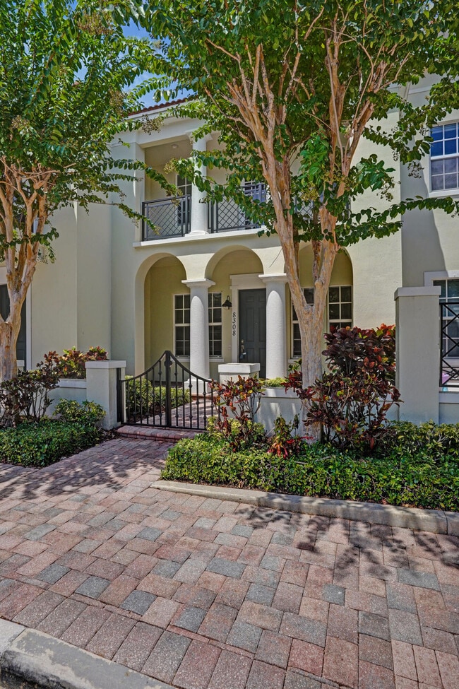 Building Photo - 8308 NW 9th Ave