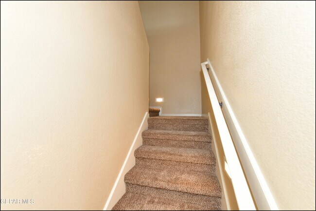 Building Photo - 14717 Tierra Escape Ave