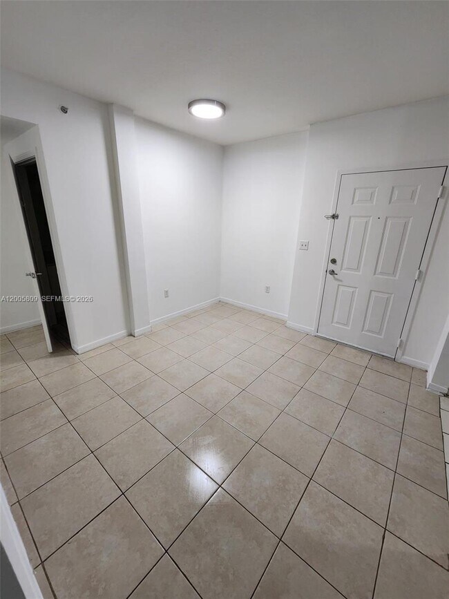 Building Photo - 11060 SW 196th St