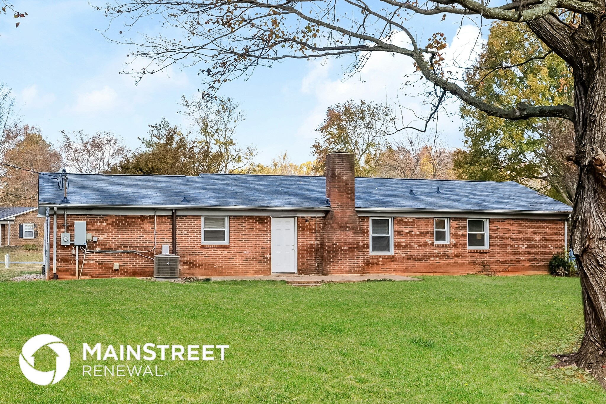 Building Photo - 2349 Swindon Ln