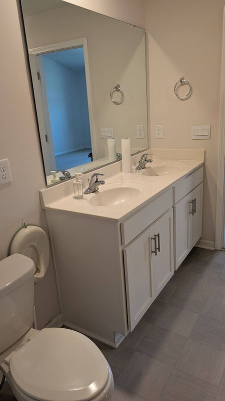 Building Photo - 3599 Village Springs Dr