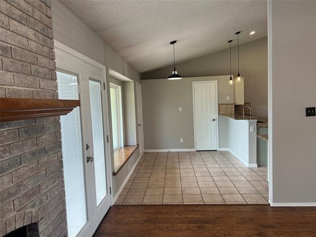 Building Photo - 4605 Freeman Dr