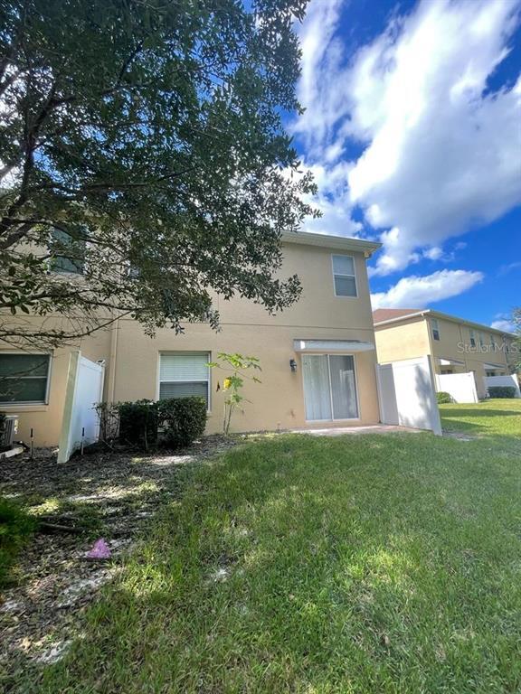 Building Photo - 16187 Old Ash Loop