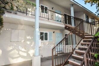 Building Photo - 241 Chester Way