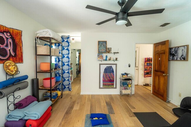 Building Photo - 3276 Shannon Lakes Dr N
