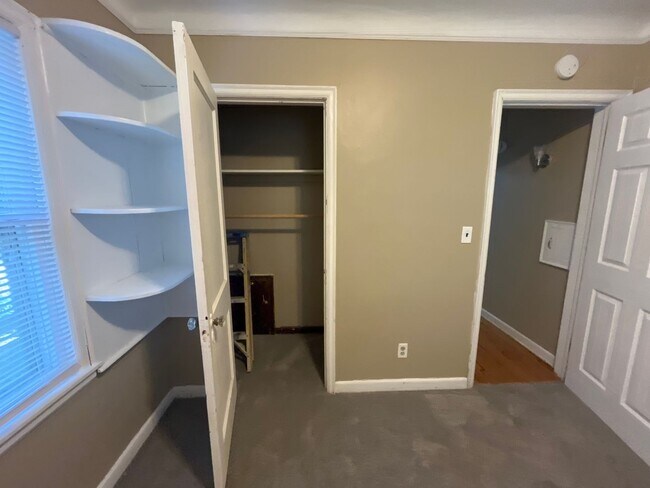 Building Photo - 4 bedroom, 2 bathroom home in the peaceful community of Mahtomedi access to White Bear Lake