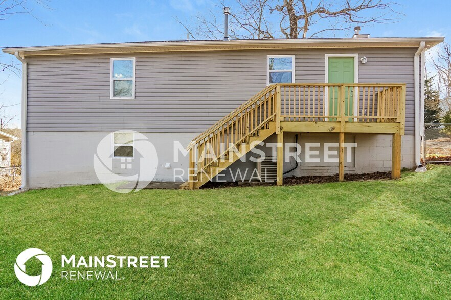 Building Photo - 3110 Sleepy Hollow Dr