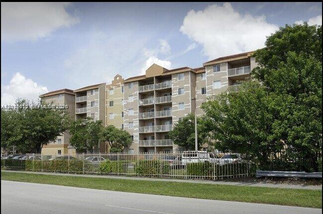 Building Photo - 15221 SW 80th St