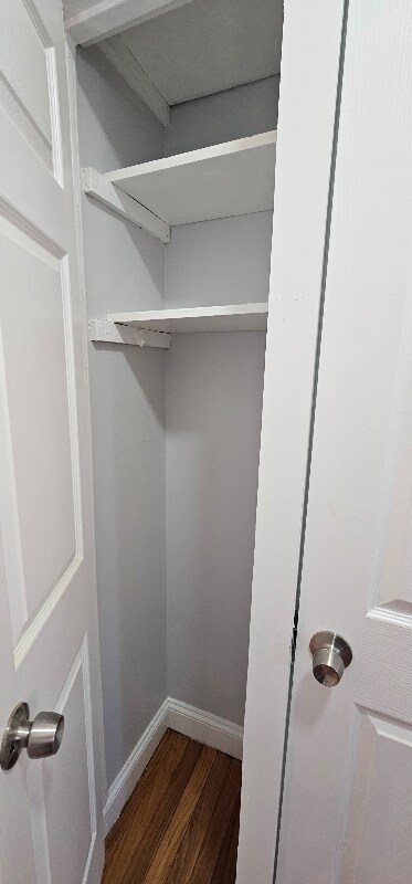 Building Photo - 498 Fountain St