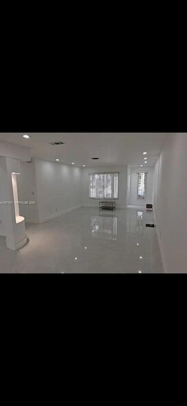 Building Photo - 12251 SW 82nd Ave