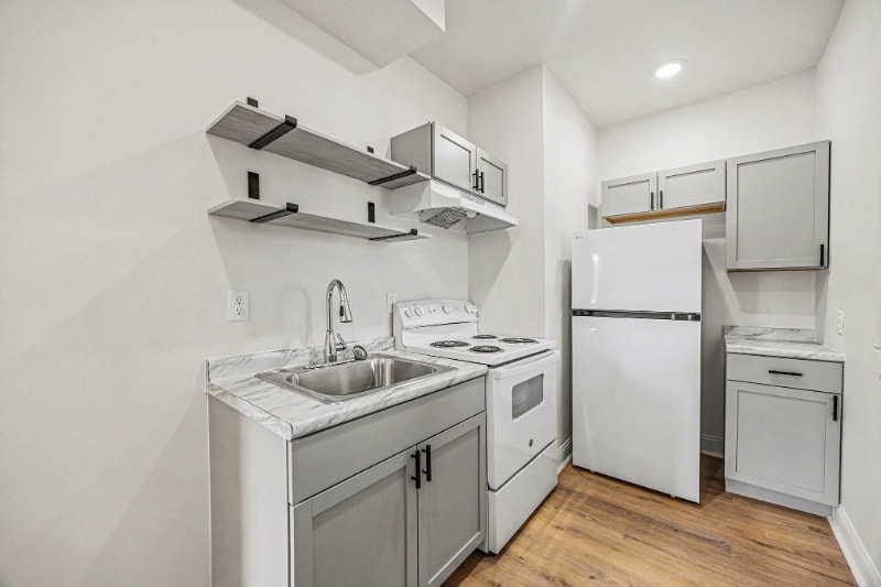 Building Photo - 3337 Reading Rd