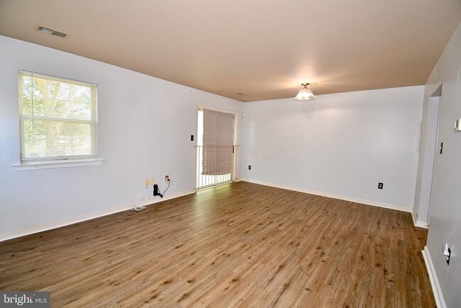 Building Photo - 11234 Hannah Way