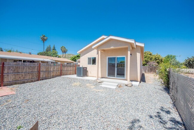 Building Photo - Brand New Home