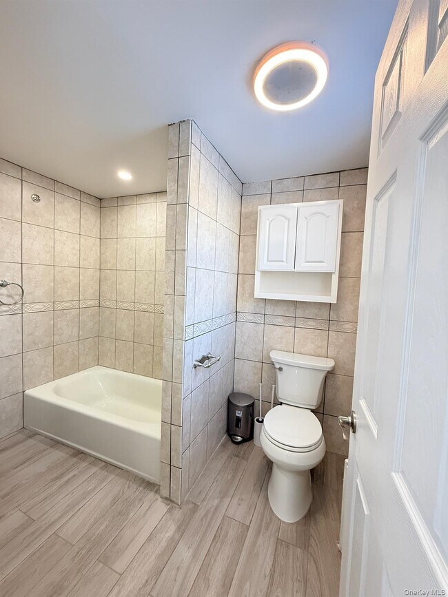 Building Photo - 201 Sydney Ave