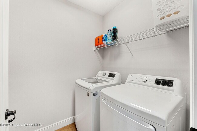 Building Photo - 2300 Addison Dr
