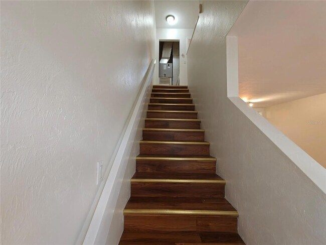 Building Photo - 620 SW 10th Ln