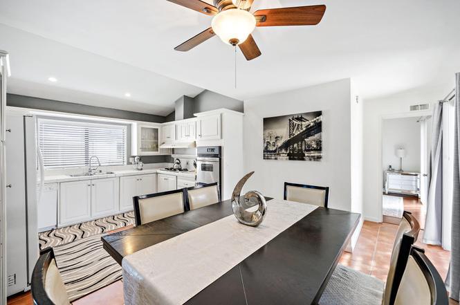 Dining room/kitchen - 77949 Calypso Rd