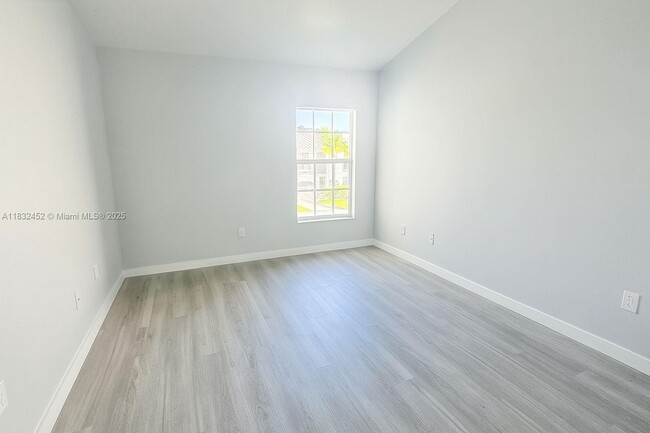 Building Photo - 16262 Ravina Way