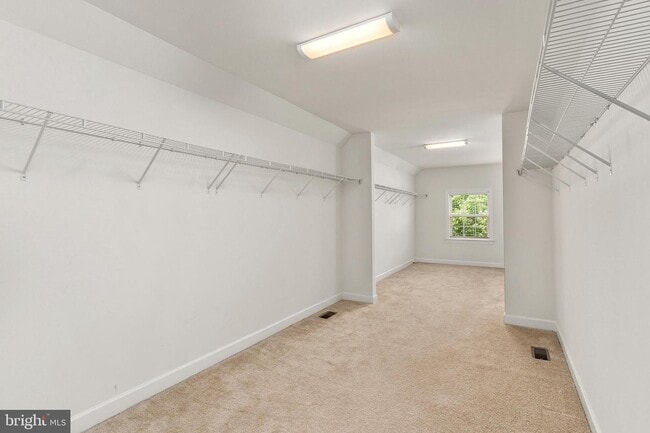 Building Photo - 15305 Sweetbay St