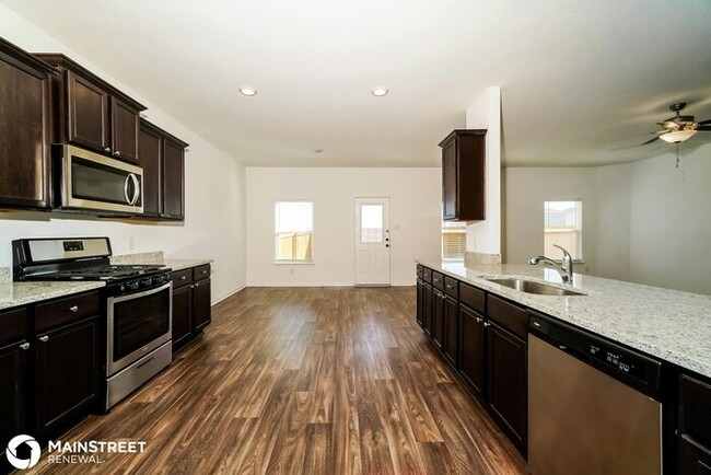 Building Photo - 4167 River Legacy