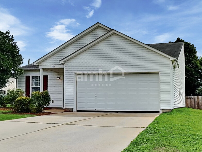 Primary Photo - 3104 Asheton Grove Ct