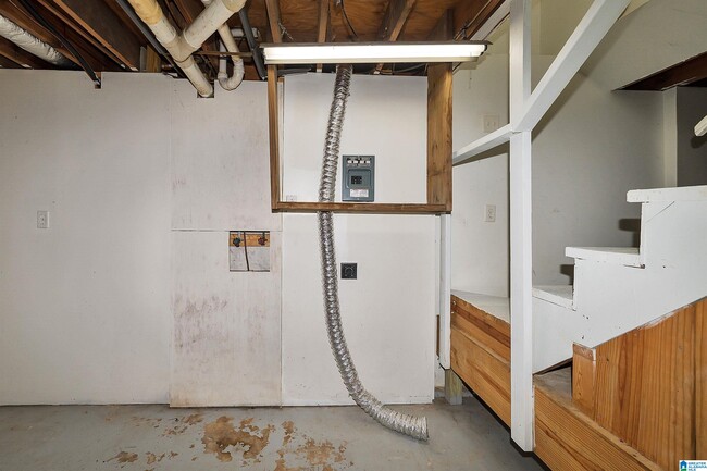 Building Photo - 7746 Taylor Shop Rd