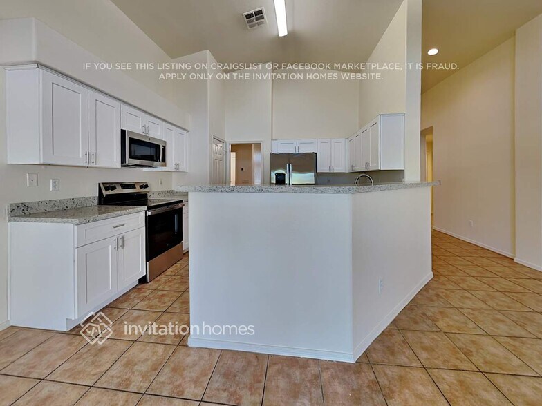 Building Photo - 16147 N 157th Dr