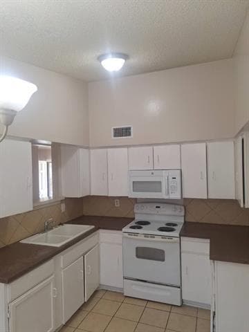 Building Photo - 3617 Edgewood Dr