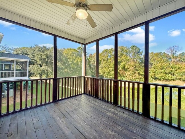 Building Photo - 1418 Hamlin Park Cir