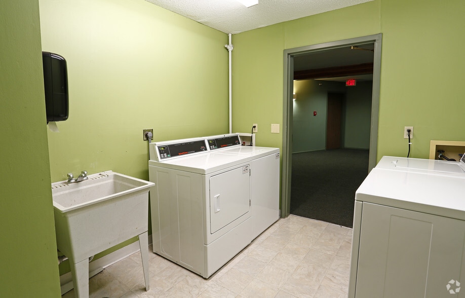 Interior Photo - Twelve 501 Apartments