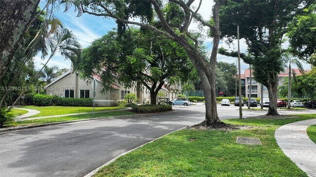 Building Photo - 1760 Palm Cove Blvd