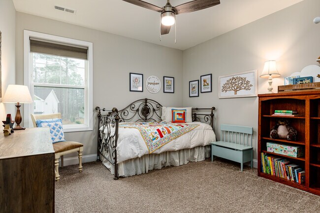 Building Photo - 205 Parrish Ln