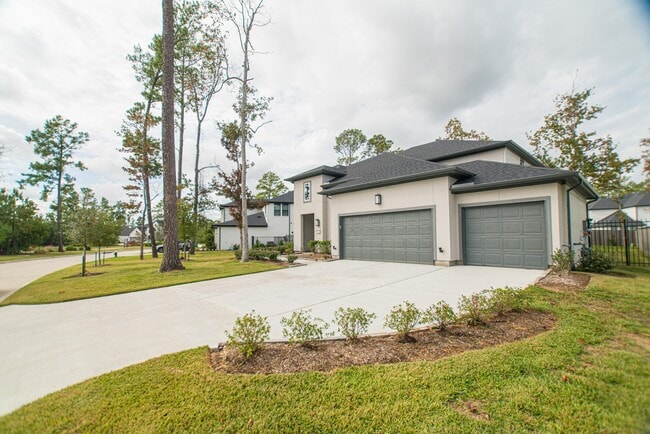 Building Photo - 11 Mariposa Wds Dr