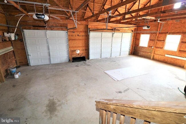 Building Photo - 412 Pauline Dr