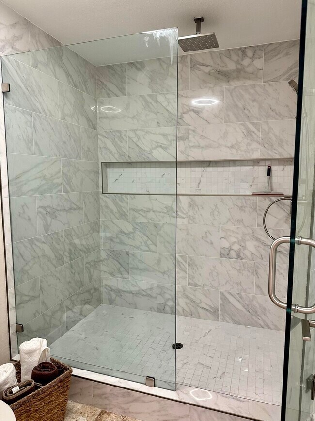 Building Photo - 43755 Cll Las Brisas W
