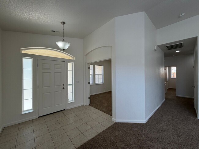 Building Photo - 1719 Short Oak Ct