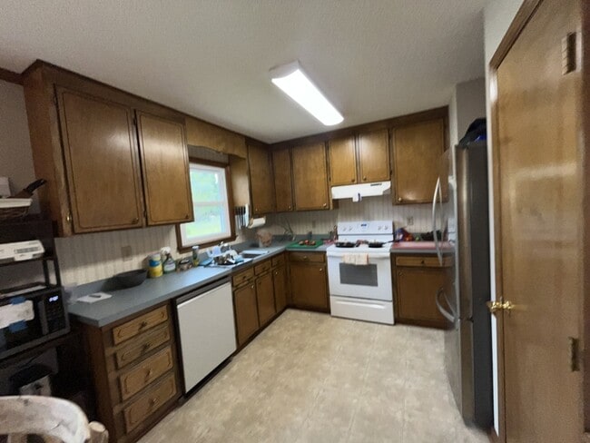 Building Photo - 49 Baysprings Court - 3