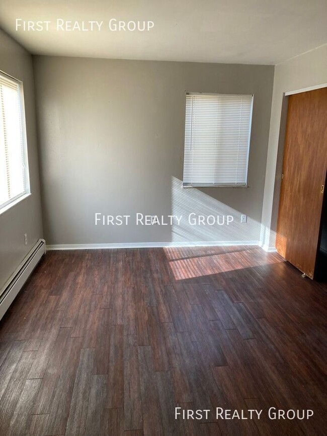 Building Photo - Holiday Move in Special, $100 off 1st mont...