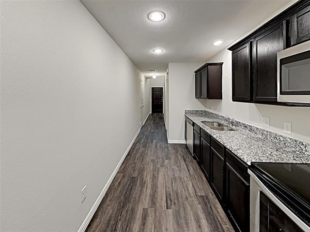 Building Photo - 10512 Wild Oak Dr